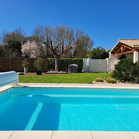 Chambre D Hote La Riviere 45M2 Jardin Et Piscine Aigrefeuille-dʼAunis Екстериор снимка