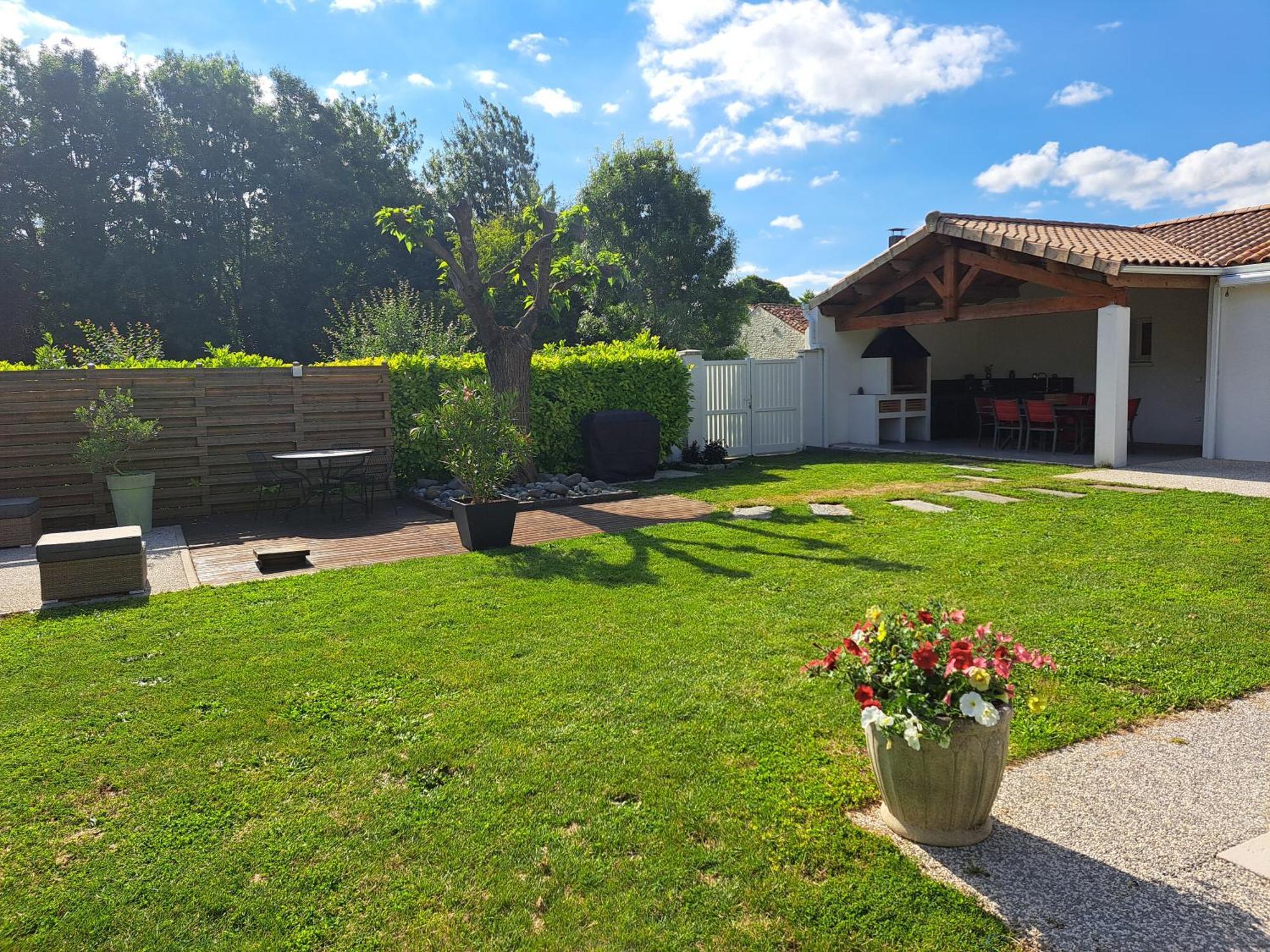 Chambre D Hote La Riviere 45M2 Jardin Et Piscine Aigrefeuille-dʼAunis Екстериор снимка